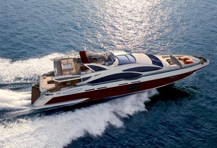 Azimut Grande 100 يخت ديناميكي يحضن المالك، ضيوفه والطاقم